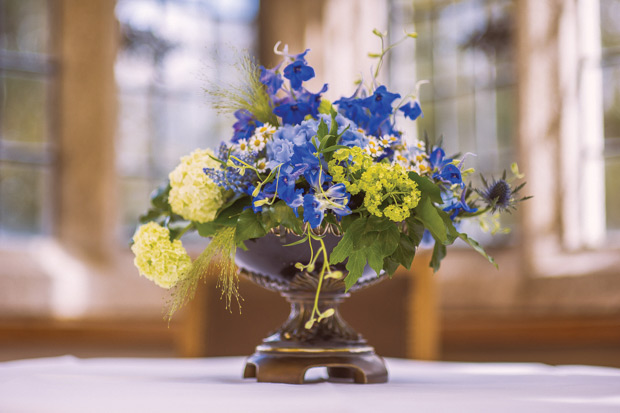 pretty lemon and blue centrepiece | onefabday.com