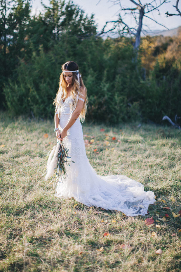 Boho wedding dress | Beautiful boho bridal inspiration| onefabday.com