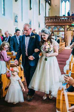 Bernie and Michael's Retro Mount Druid Wedding By Rubistyle | onefabday.com