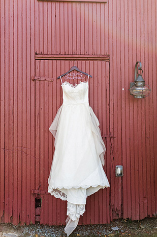 Beautiful Autumn Barn Wedding by Lauren Fair Photography | see it all on onefabday.com