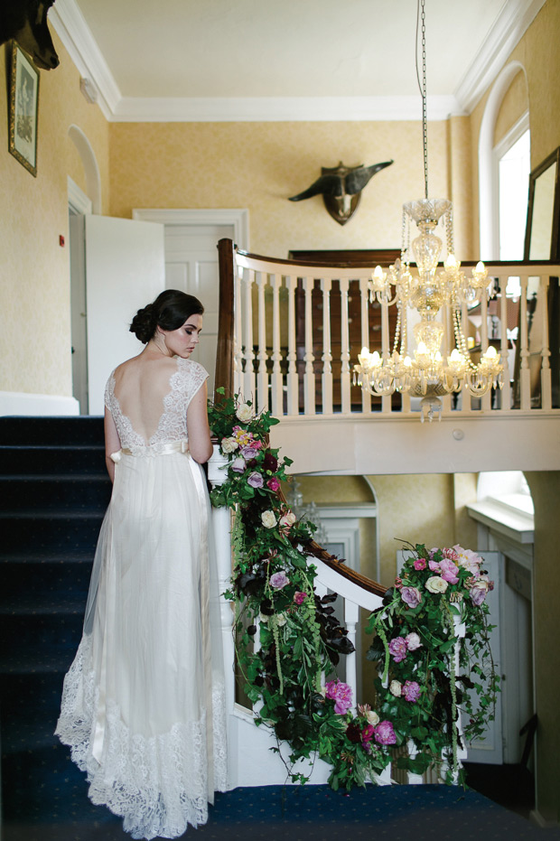 Beautiful minimal botanical shoot at Horetown House by Paula McManus | onefabday.com