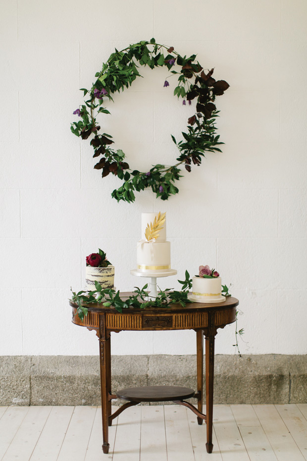 Beautiful minimal botanical shoot at Horetown House by Paula McManus | onefabday.com