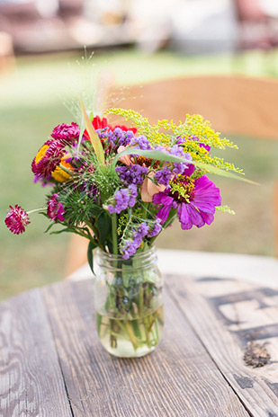 Beautiful backyard wedding by Tre Love Creative Photography | onefabday.com 