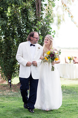 Beautiful backyard wedding by Tre Love Creative Photography | onefabday.com 