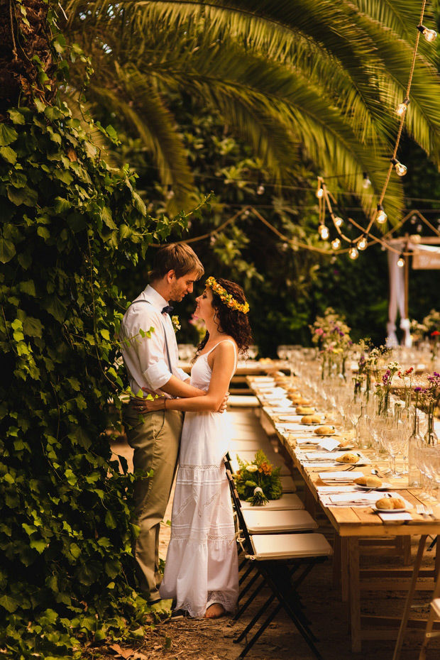 Beautiful outdoor Valencia wedding by Joaquin Corbalan | onefabday.com