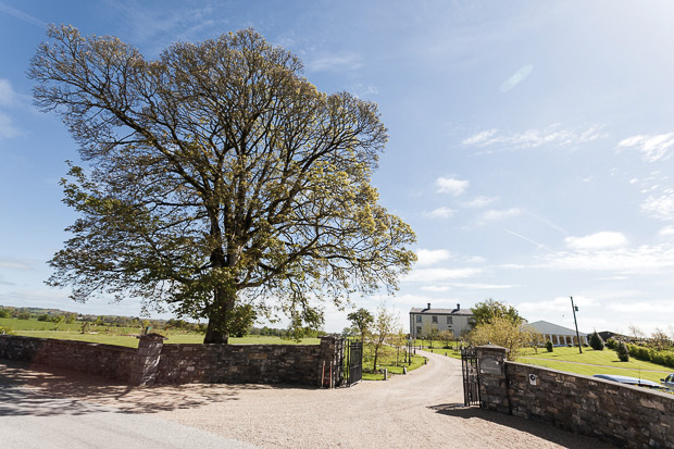 Modern and colourful wedding at Clonabreany by MOS Photography | onefabday.com