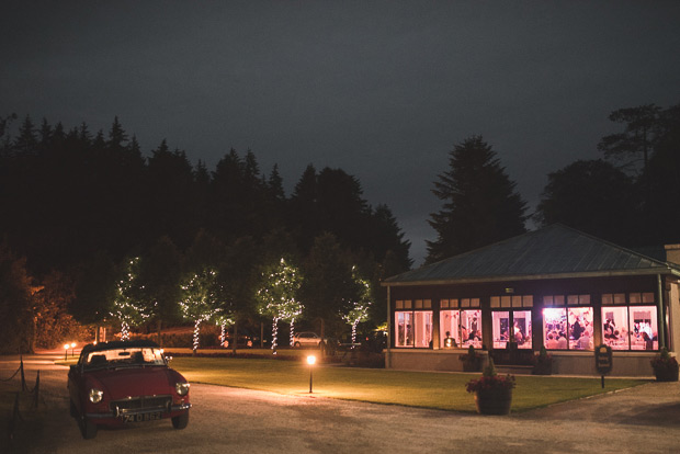 The Lodge at Ashford wedding by Tomasz Kornas | onefabday.com