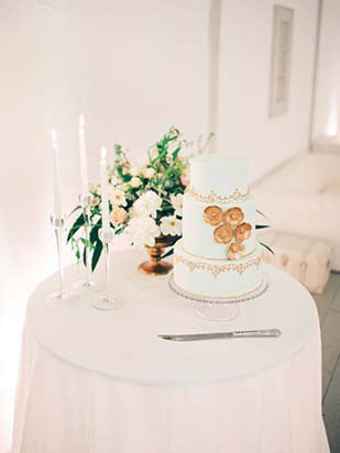 Beautiful Clonwilliam wedding by Into The Light | onefabday.com