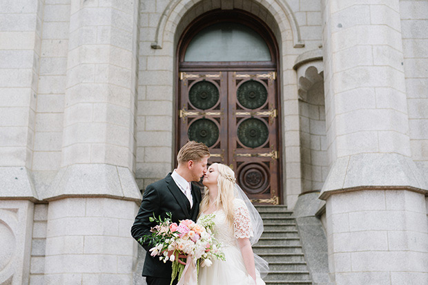 Pretty pink outdoor wedding by Jessica Kettle | onefabday.com