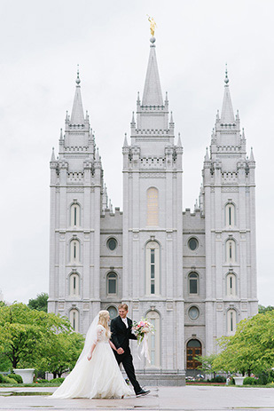 Pretty pink outdoor wedding by Jessica Kettle | onefabday.com