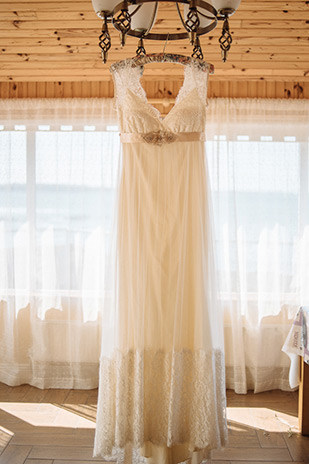 Beautiful Spring, Beachy Boho wedding by IG Studio | onefabday.com