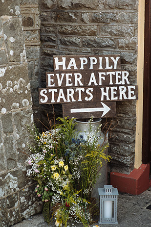 Beautiful Spring, Beachy Boho wedding by IG Studio | onefabday.com