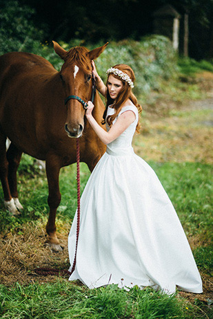 Garden Party Wedding by Darek Novak | onefabday.com