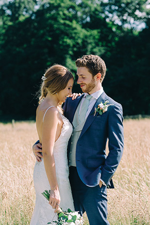 Beautiful Ridge Farm wedding | onefabday.com