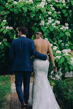 Beautiful Ridge Farm wedding | onefabday.com