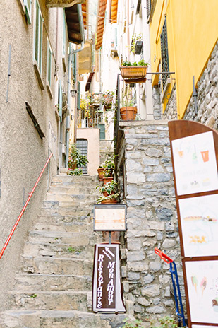 Beautiful desintation Italian wedding by Ursula McCollam Photography | onefabday.com