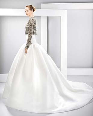 6079 wedding dress from Jesus Peiro wedding dresses Nanda Devi Collection - Full skirt and metallic wedding dress - see the rest of the collection on onefabday.com