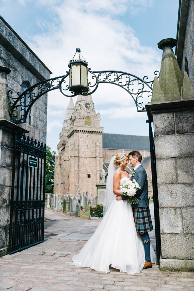 Sweet family home wedding in Aberdeen by Donna Murray Photography | onefabday.com