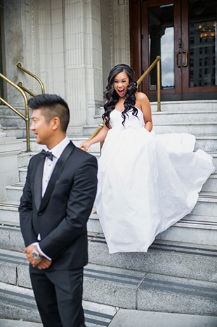 Glam Black and Gold Real Wedding by Barrie Anne Photography | onefabday.com