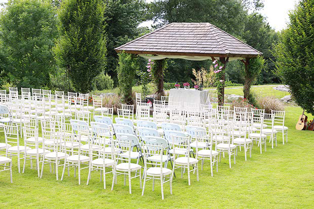 Pretty-outdoor-wedding-in-Ireland-by-Rose-Gowan-Photography-2021