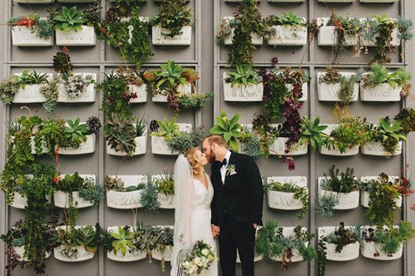 AMAZING Wedding Backdrop Inspiration | See more on onefabday-com.go-vip.net