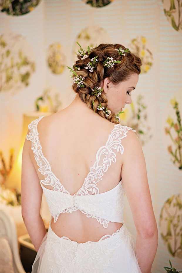 Beautiful Bridal style and wedding hair ideas by Katie Kav | onefabday.com