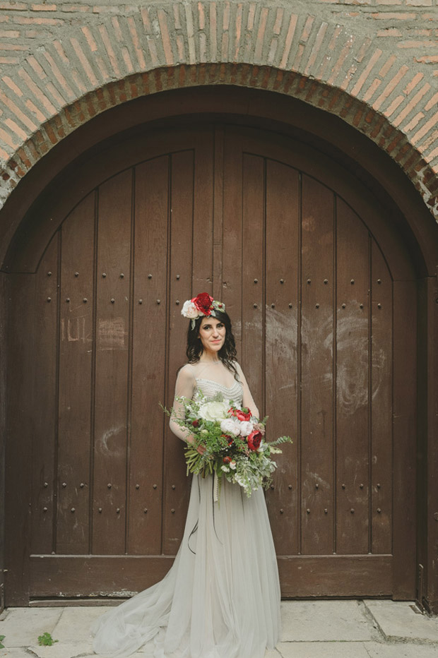 Il Palazzo Mogosoaia Bucharest Fairytale Wedding by Rares Ion Wedding Photography | onefabday.com