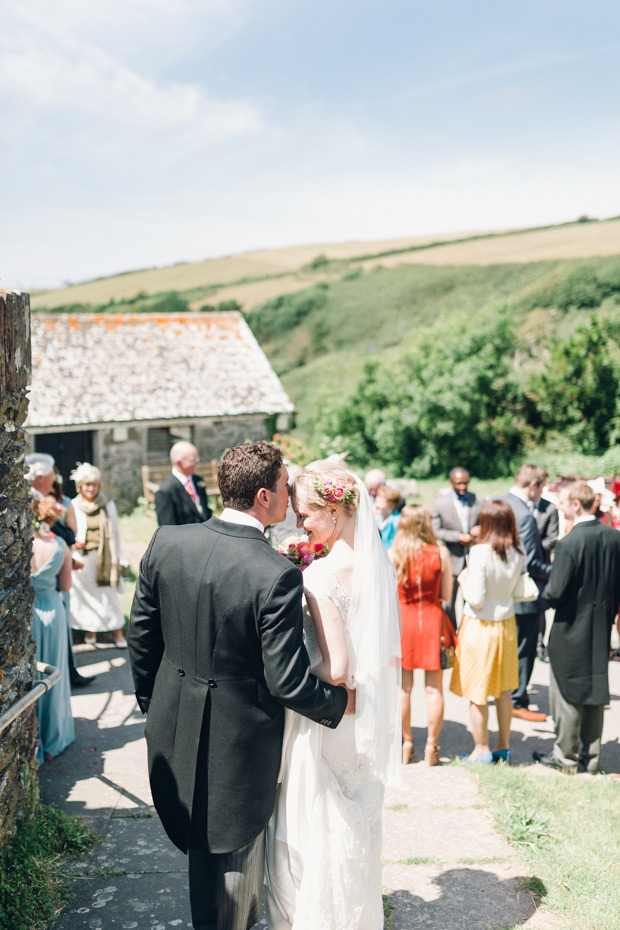 Pamflete House real wedding by Butterfly Photography | onefabday.com