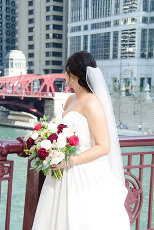 Glam DownTown Chicago Wedding by Barnhart Weddings  | onefabday.com