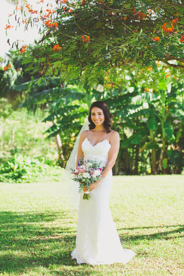 Beautiful Hawaii wedding by Couple Cups | onefabday.com