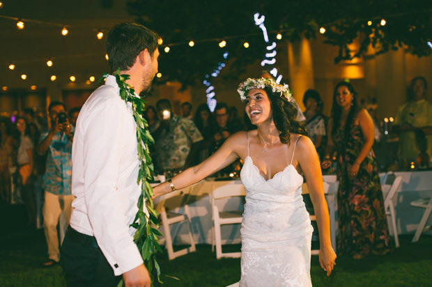 Beautiful Hawaii wedding by Couple Cups | onefabday.com