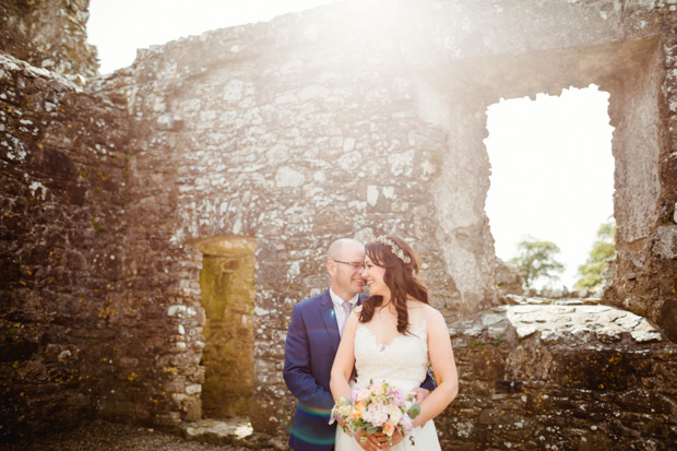 Beautiful tipi wedding by The Lous Photography | onefabday.com