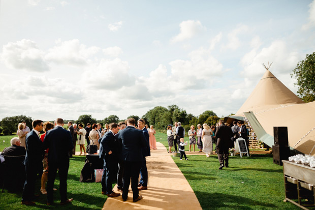 Beautiful tipi wedding by The Lous Photography | onefabday.com