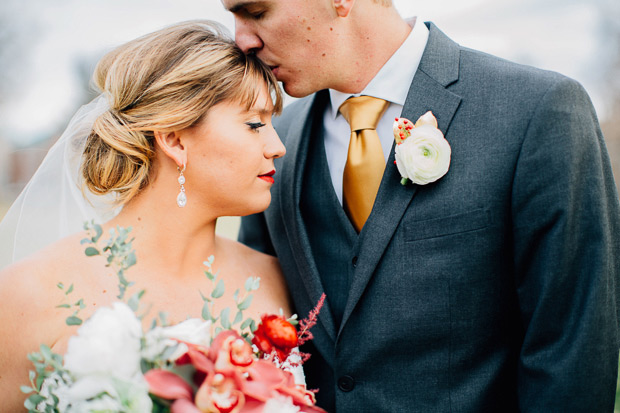 Glitzy glam gold and red real wedding by Ali V Photography | onefabday.com