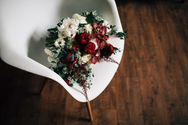 Glitzy glam gold and red real wedding by Ali V Photography | onefabday.com