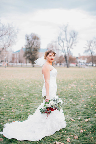 Glitzy glam gold and red real wedding by Ali V Photography | onefabday.com