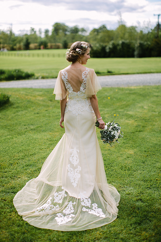 Gorgeous outdoor Boyne Hill House wedding by Therese Aherne | onefabday.com