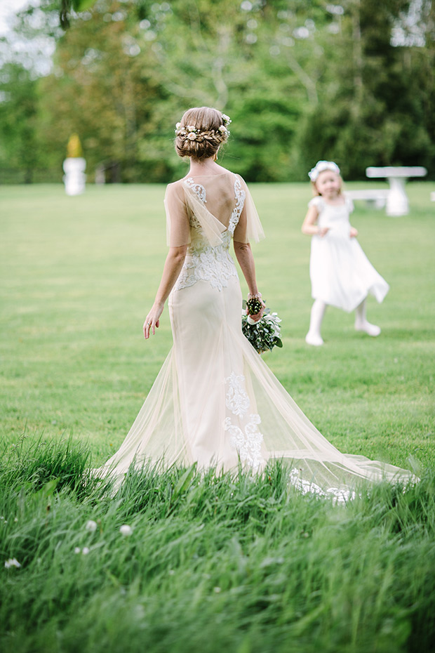 Gorgeous outdoor wedding by Therese Aherne | onefabday.com