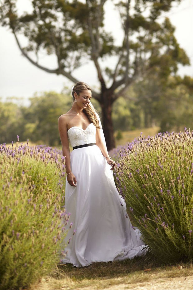 Beautiful floral filled wedding at Sault Restaurant by Blumenthal Photography // onefabday.com