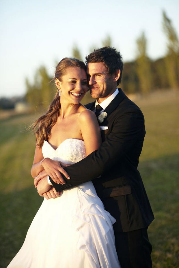 Beautiful floral filled wedding at Sault Restaurant by Blumenthal Photography // onefabday.com