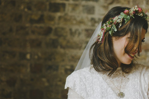 Vintage chic city wedding at Smock Alley | onefabday.com