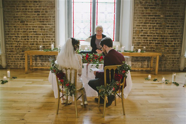 Vintage chic city wedding at Smock Alley | onefabday.com