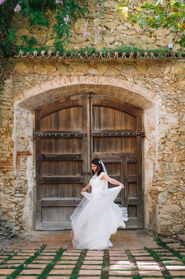 Sunny Casa Felix wedding by Fotografia // onefabday.com