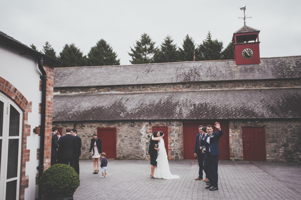 Larchfield Estate wedding by Ronan Shaw Photographie | onefabday.com