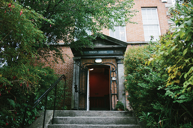 Real Wedding at The Winding Stair and The Chocolate Factory Dublin | onefabday.com 