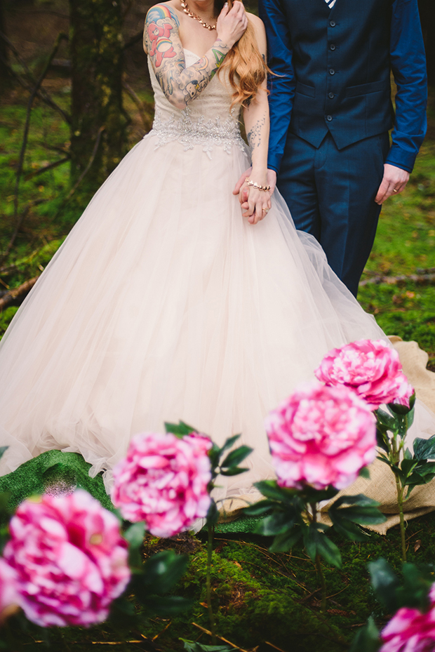 Pretty forest alternative wedding inspiration by Berit Altis Photography // www/onefabday.com