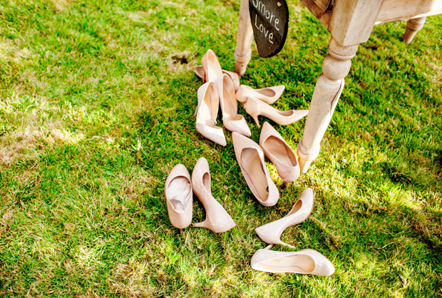 Classic British marquee wedding by Lisa Carpenter photography // onefabday.com