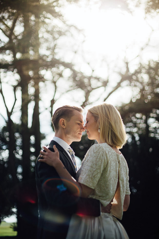 Chic minimalist wedding by Gareth McGaughey Photography // onefabday.com