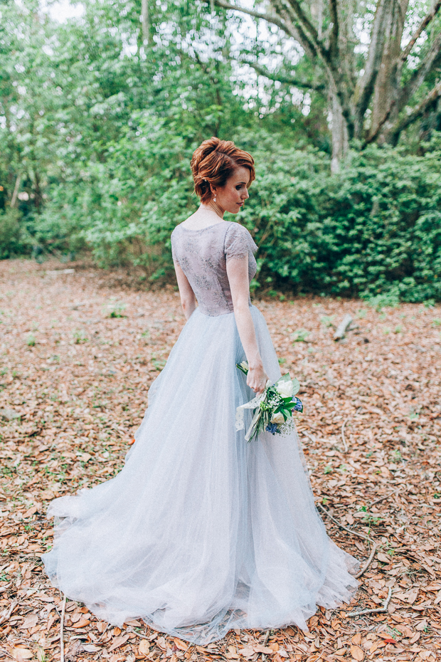 Beautiful Florida real wedding with a blue wedding dress | onefabday.com