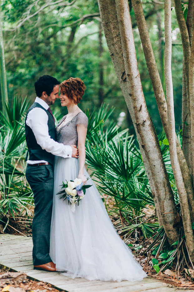 Beautiful Florida real wedding with a blue wedding dress | onefabday.com